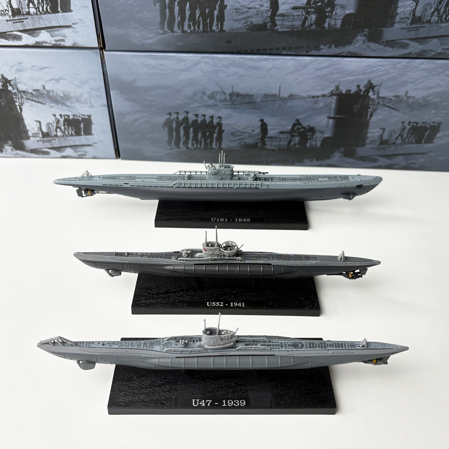 Model Kit Ship - 1/350 Scale U.S. U-Boat Submarine Model
