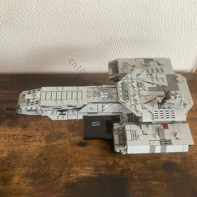 NEW BC-304 Daedalus Class Batt - Model Kit Robocop review and price