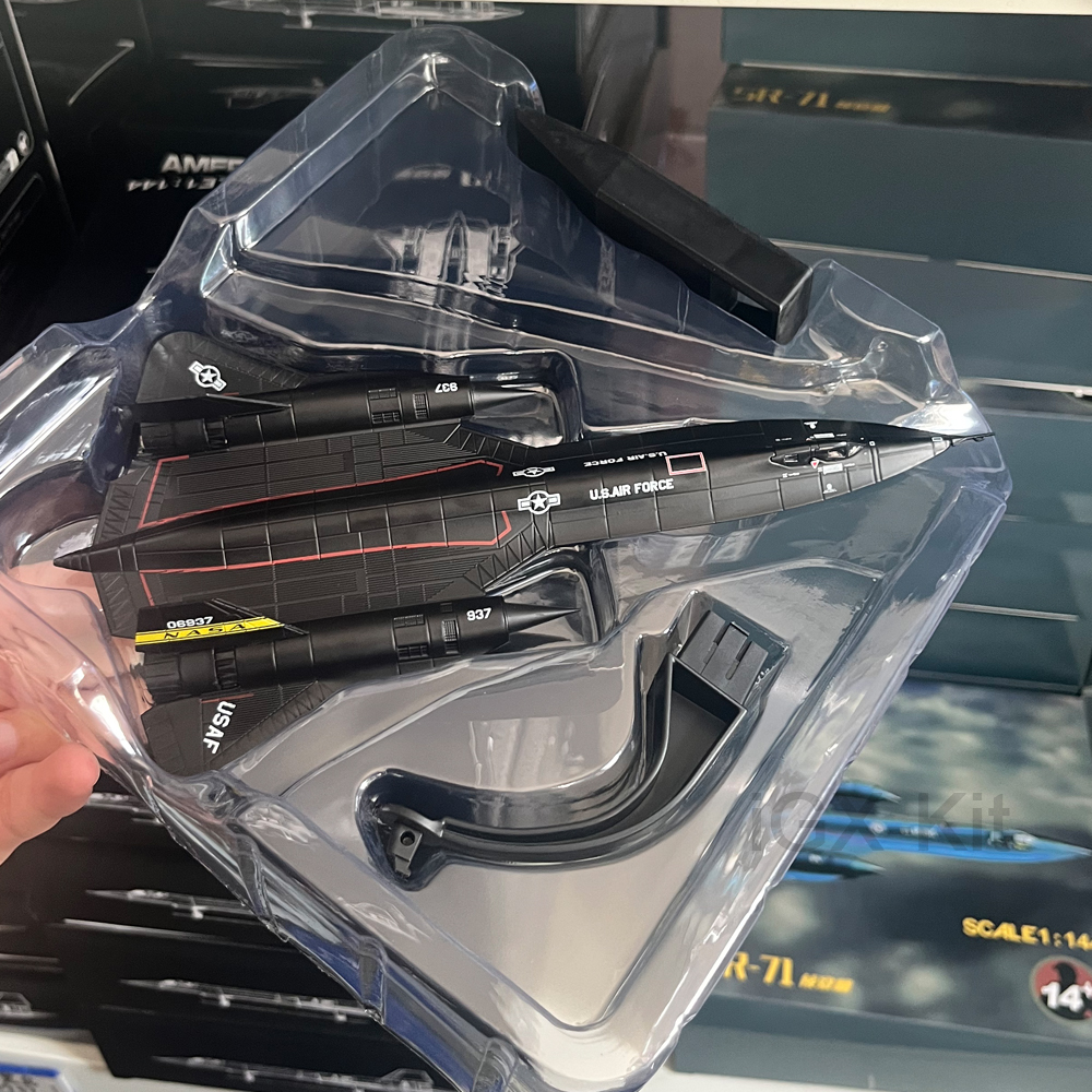 1:144 Scale US SR71 SR-71 Blac - Model Kit Aircraft review and price