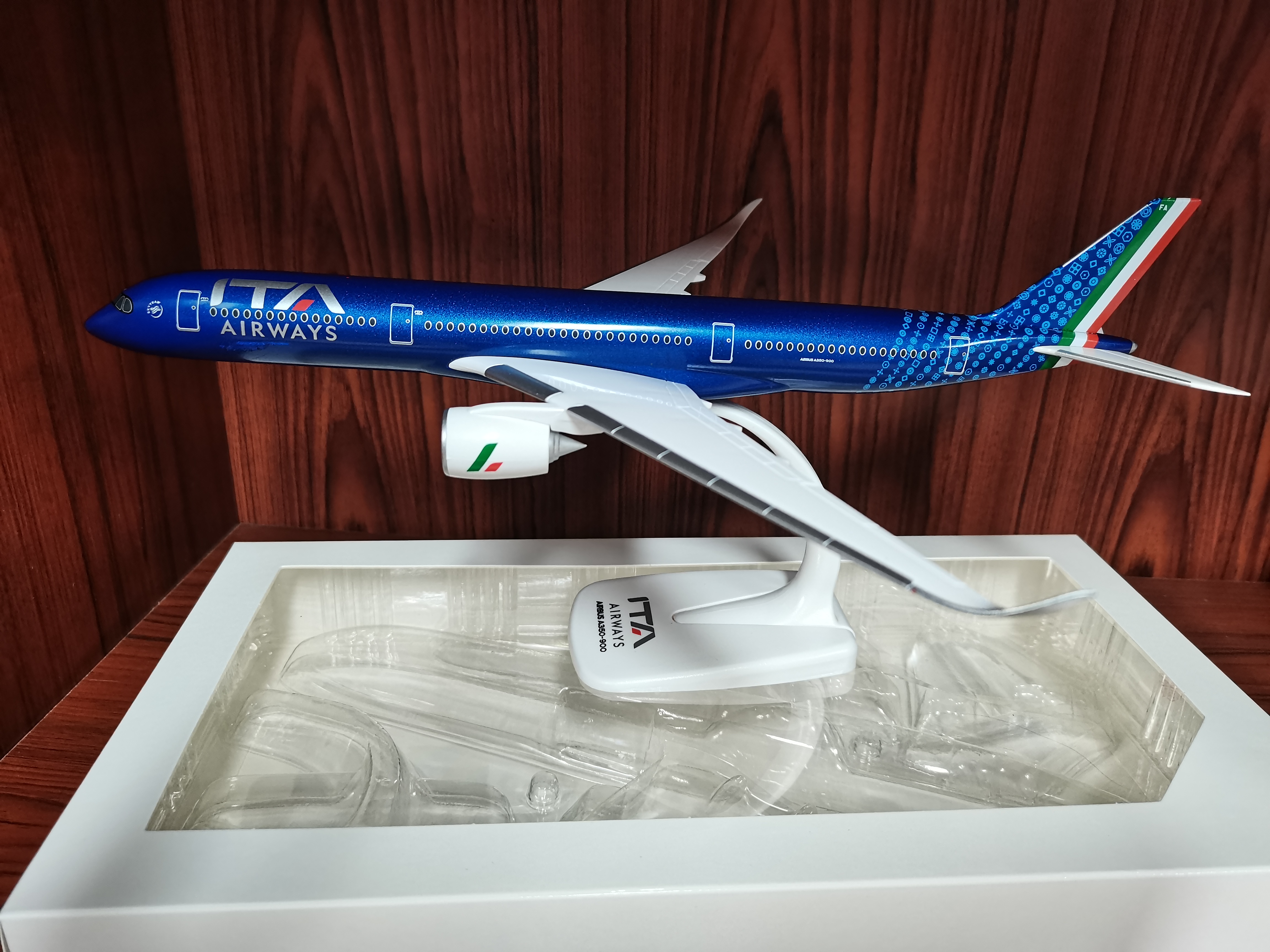 1/200 Scale Airplanes Model A3 - Model Kit Italeri review and price